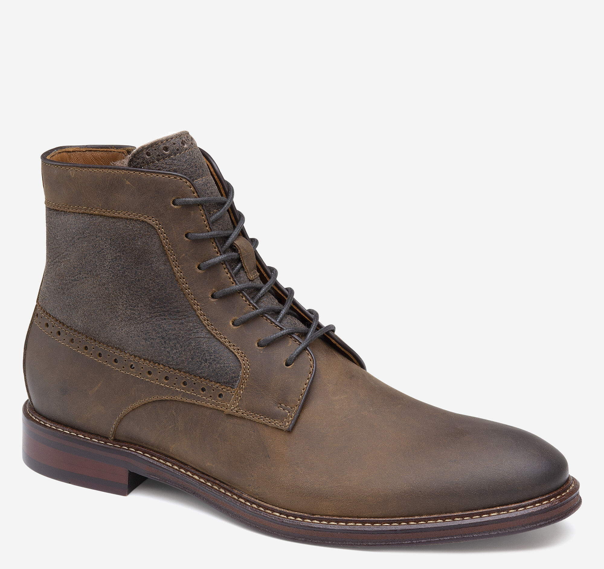 blundstone boots tan